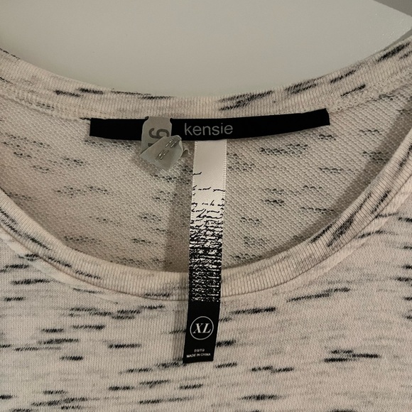 Black and White Long Sleeve Dress - Picture 2 of 5